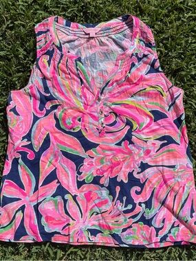 Lilly Pulitzer top